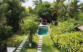 Villa Poppy Bali